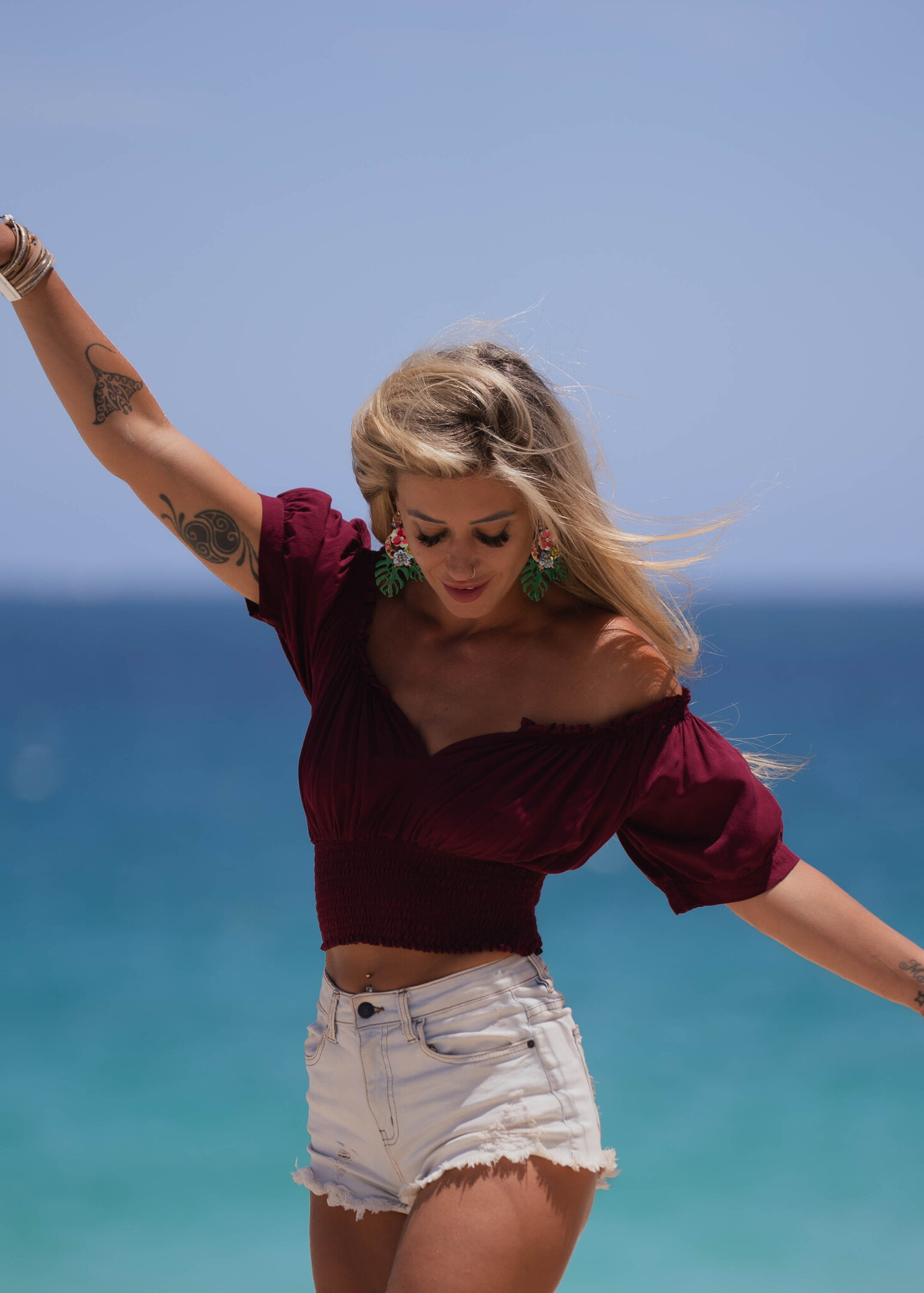 TOP HSA293055 AVA CROP SANGRIA - Naked Gypsy