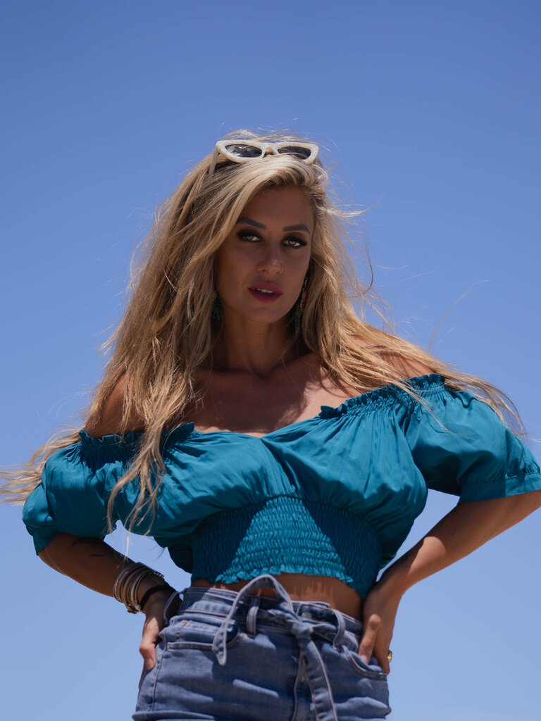 Honey & Stone Co AVA CROP PEACOCK