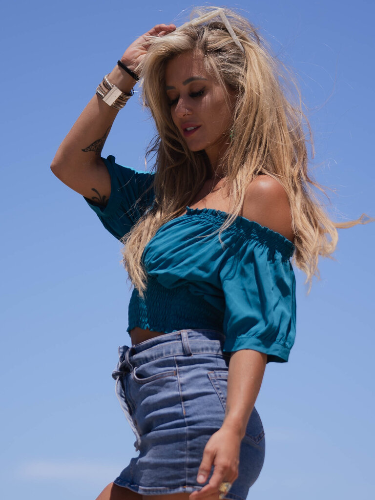 Honey & Stone Co AVA CROP PEACOCK