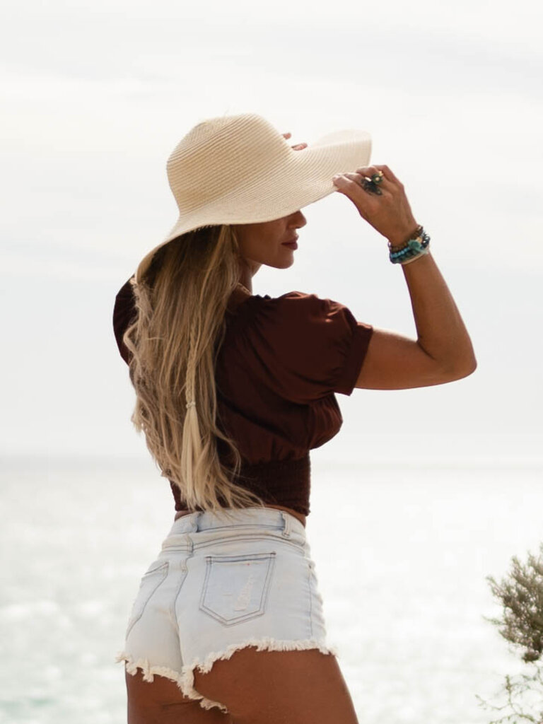 Honey & Stone Co AVA CROP COCO