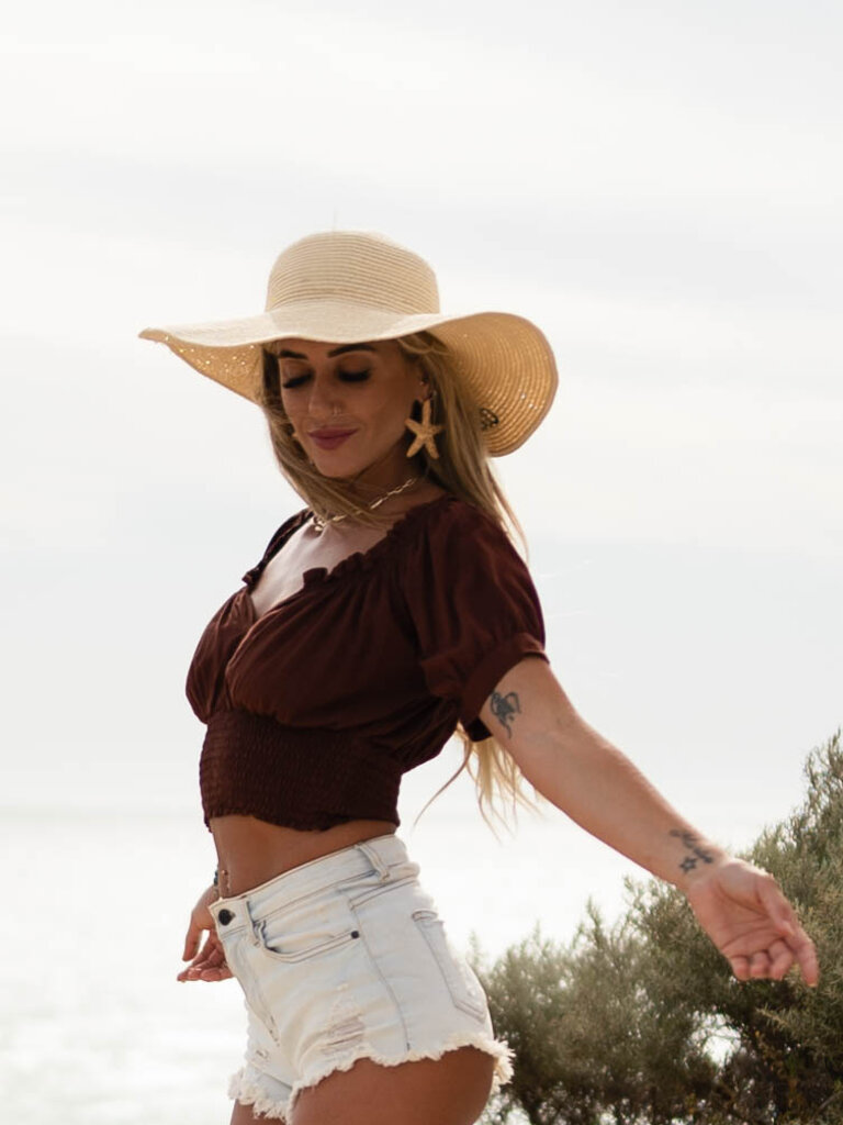 Honey & Stone Co AVA CROP COCO