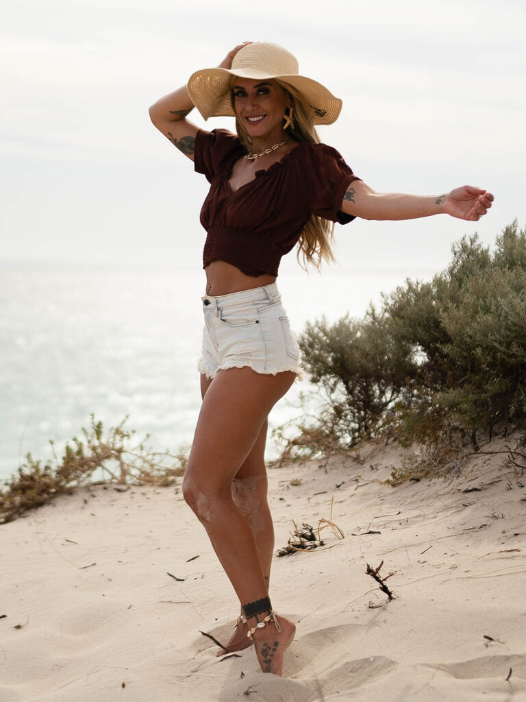 Honey & Stone Co AVA CROP COCO
