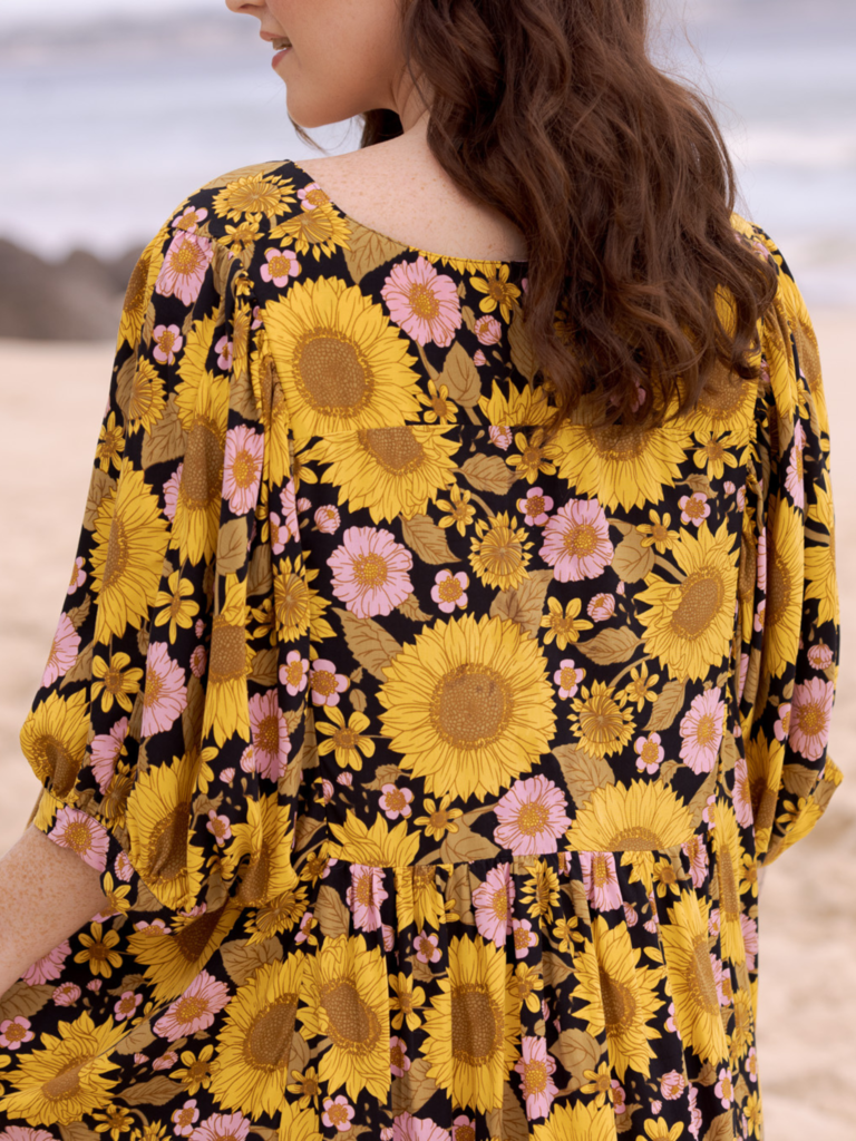 Honey & Stone Co BUTTERFLY LUNA FLOWER MINI
