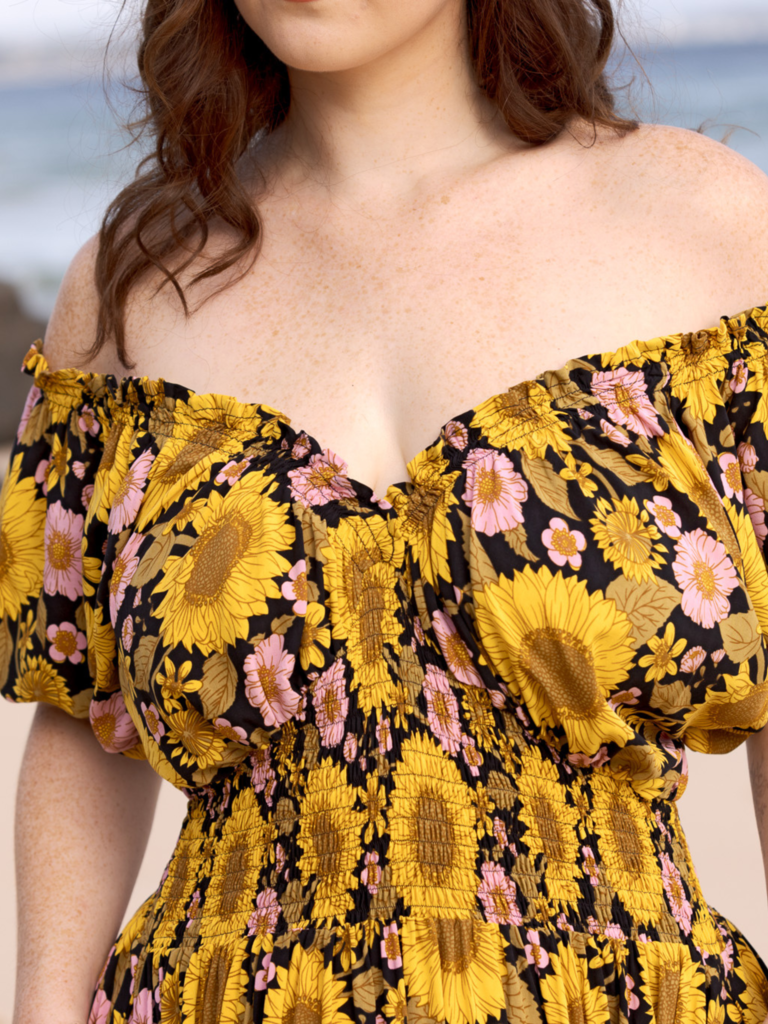Honey & Stone Co OLIVIA LUNA FLOWER MINI