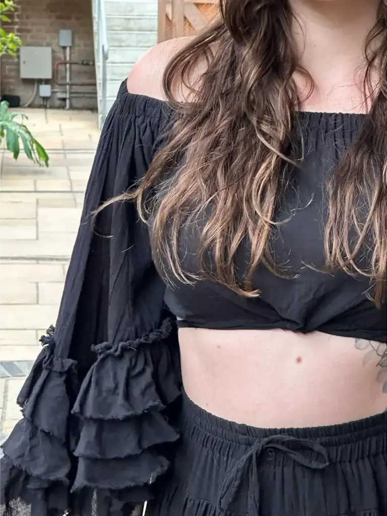 RIO RUFFLE OFF THE SHOULDER BLACK