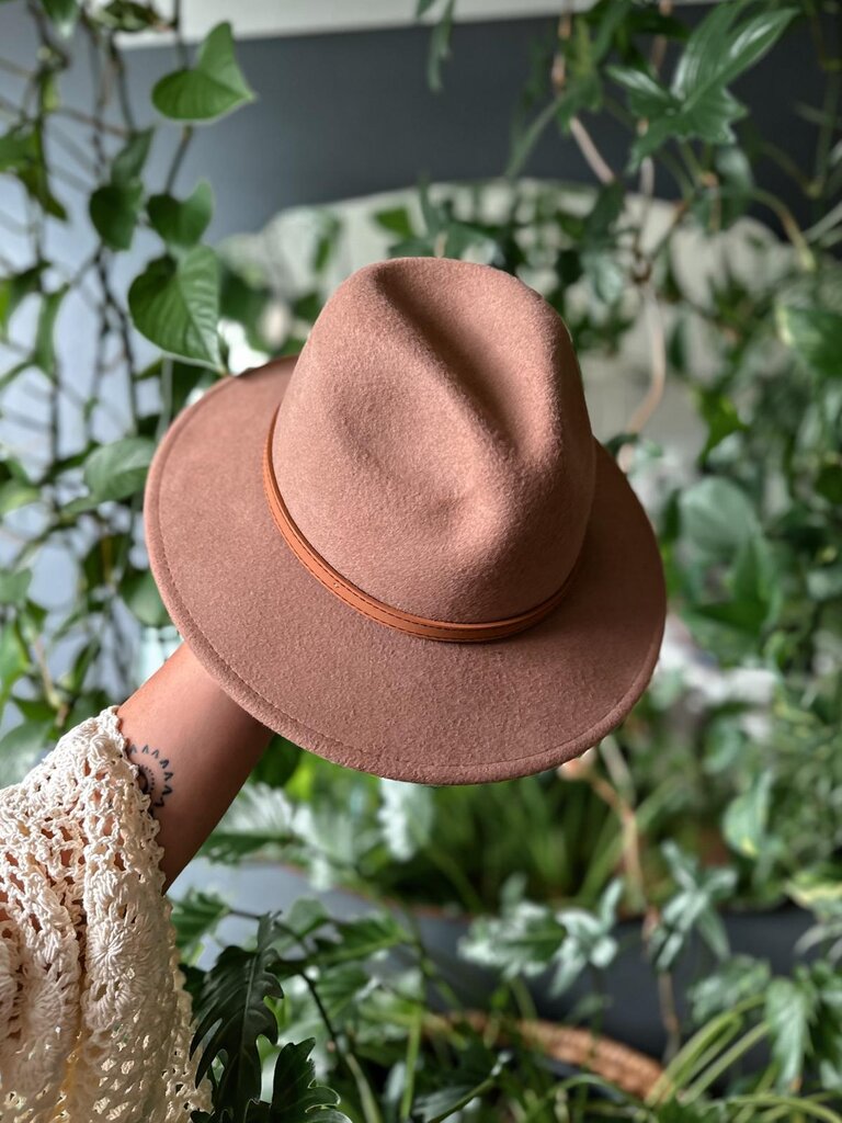 ELIA CAMEL HAT