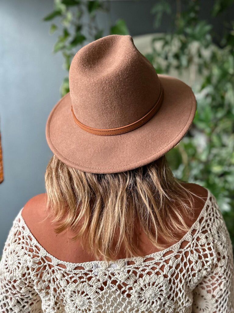 ELIA CAMEL HAT