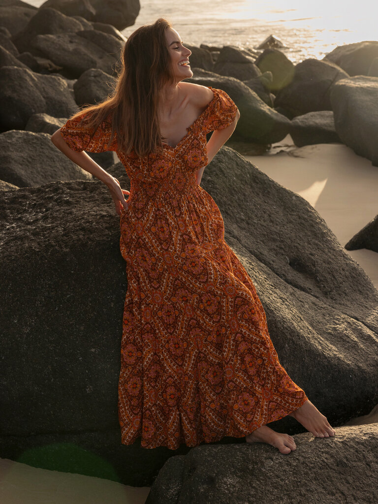 Honey & Stone Co ADORE FOLKSONG MAXI
