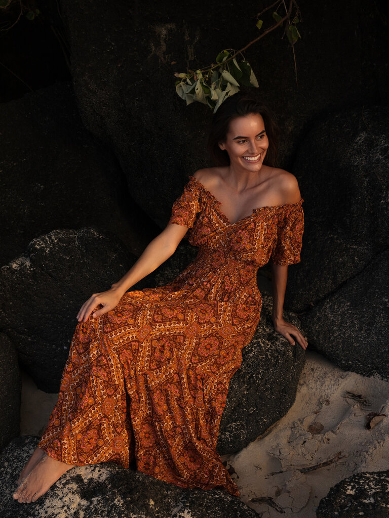 Honey & Stone Co ADORE FOLKSONG MAXI