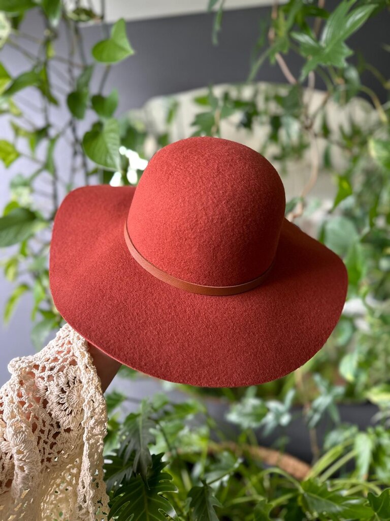 BYRON SPICE HAT