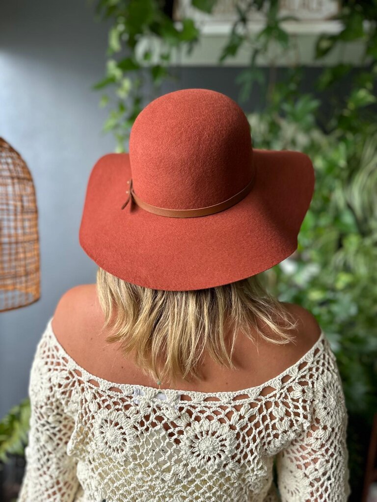 Holiday BYRON SPICE HAT