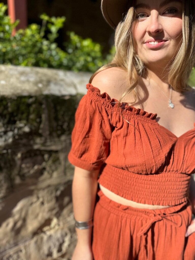 Honey & Stone Co EVE TERRACOTTA CROP
