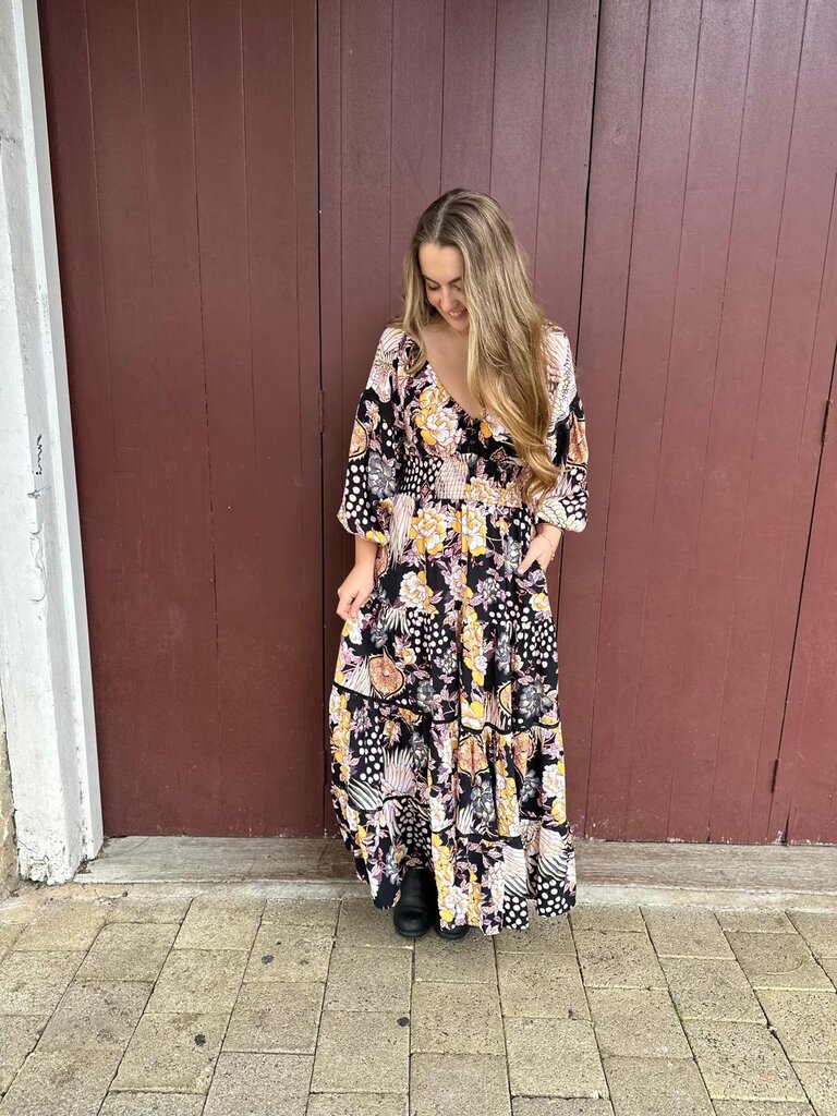 Naked Gypsy AKIRA LUMI MAXI