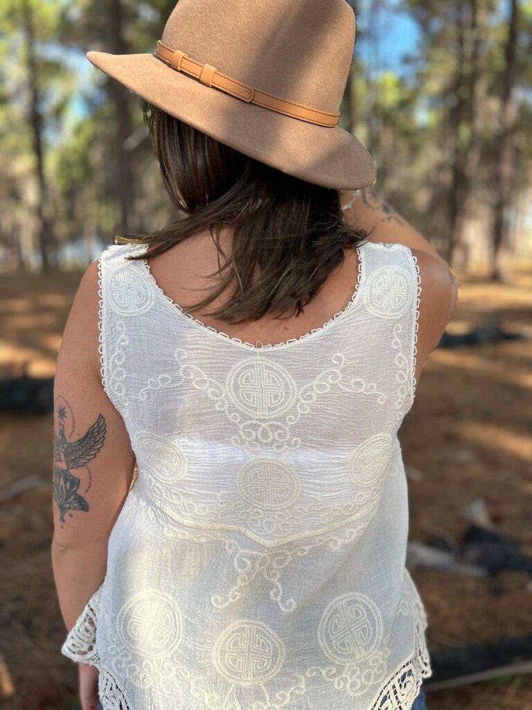 Naked Gypsy CARLI VINTAGE CREAM TOP