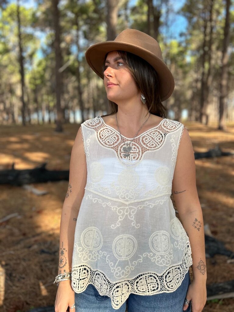 Naked Gypsy CARLI VINTAGE CREAM TOP