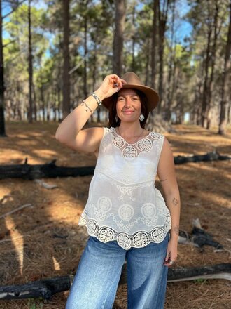 Naked Gypsy CARLI VINTAGE CREAM TOP Naked Gypsy CARLI VINTAGE CREAM TOP