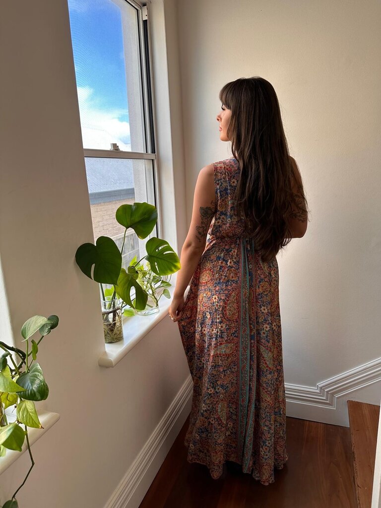 Cienna SLEEVELESS WRAP MONI MAXI