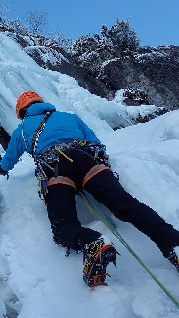 Maïkan Location de crampons d'escalade et haute montagne