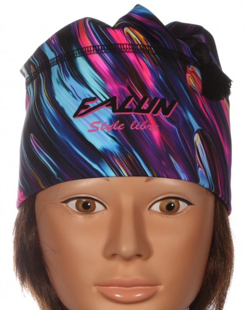 Falun Tuque style libre ponytail