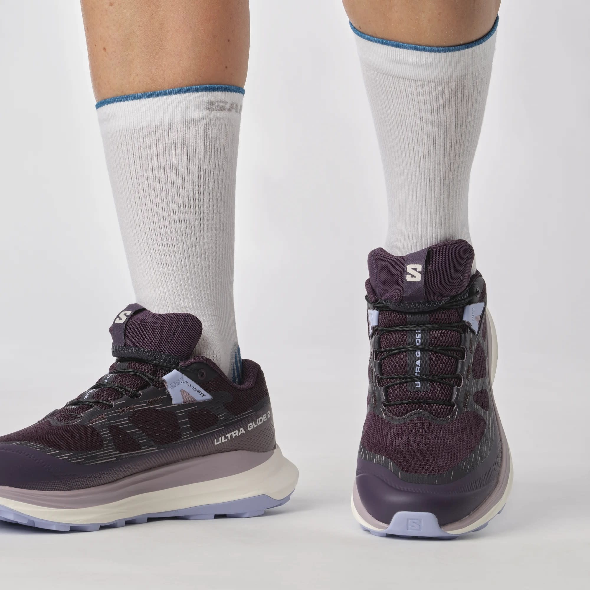 Salomon Souliers de course Ultra Glide 2 pour femme