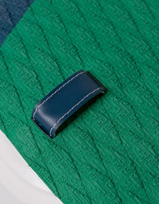 Red Paddle Planche à pagaie gonflable Voyager+ 13'2" x 30"