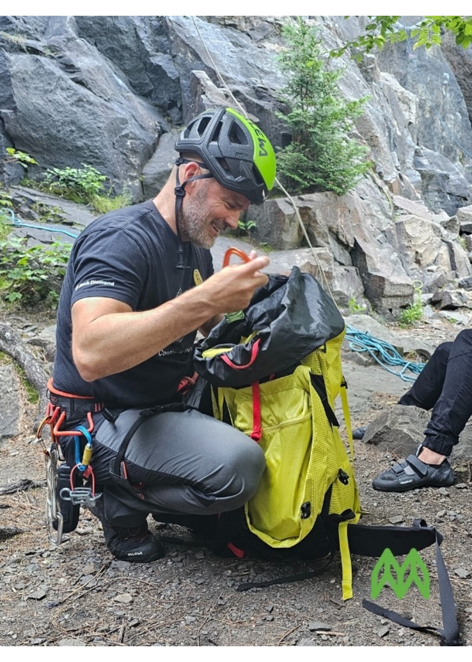 Maïkan Découverte de l'escalade de roche | Île Melville