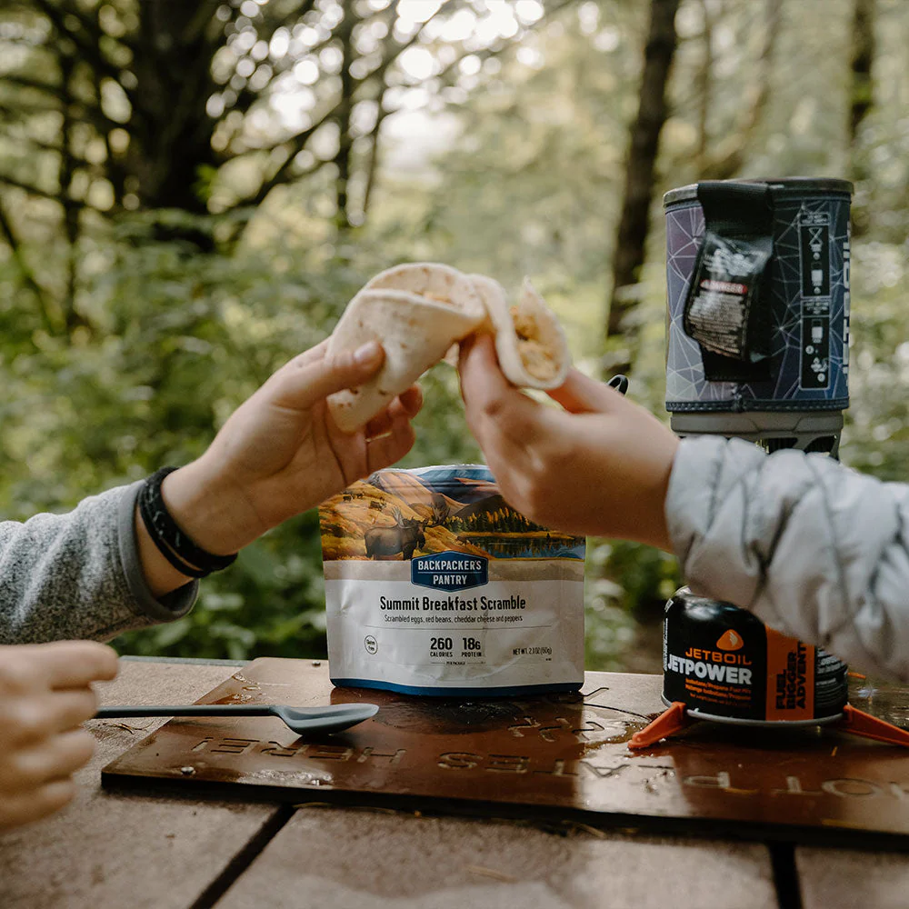 Backpacker's Pantry Des oeufs brouillés Summit pour le déjeuner
