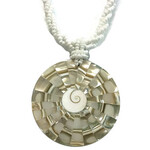 N170 Island Shell Necklace Round White Swirl with White Beads