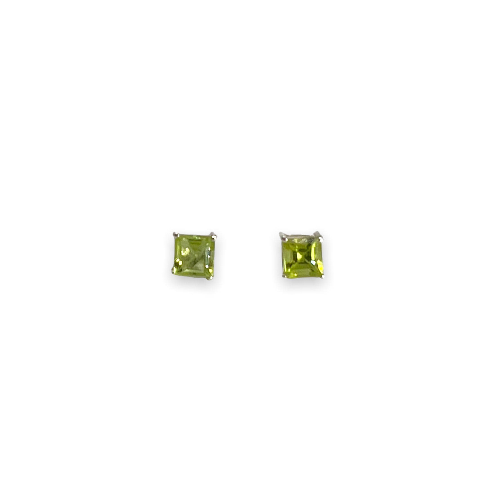 SE423 Sterling Silver 4mm Square Peridot Studs in 4-Prong Basket Setting