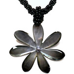 Shell Necklace Carved Grey Tahitian Flower with Black Beads - NB32