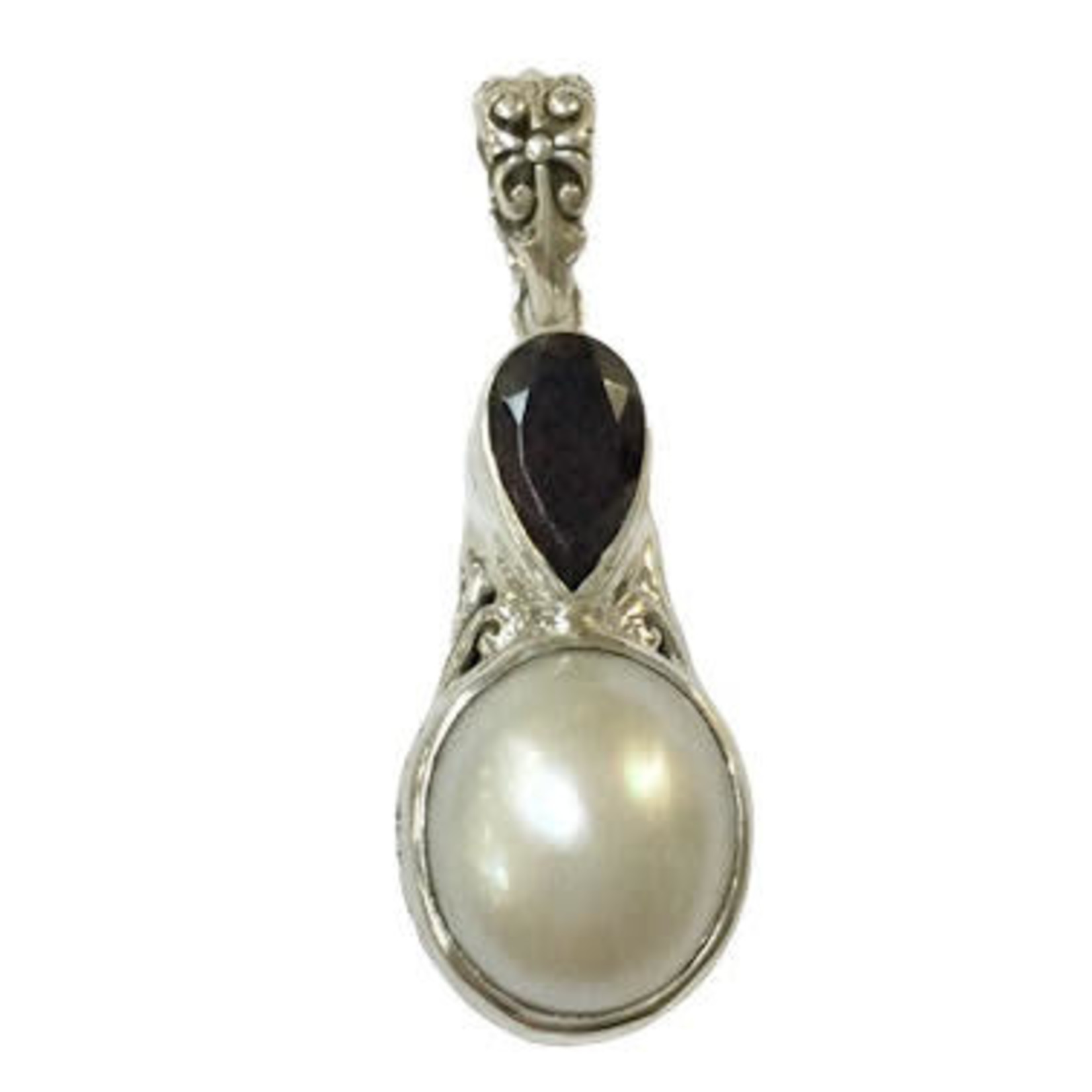 P145 Sterling Silver Mabe Pearl & Garnet Pendant