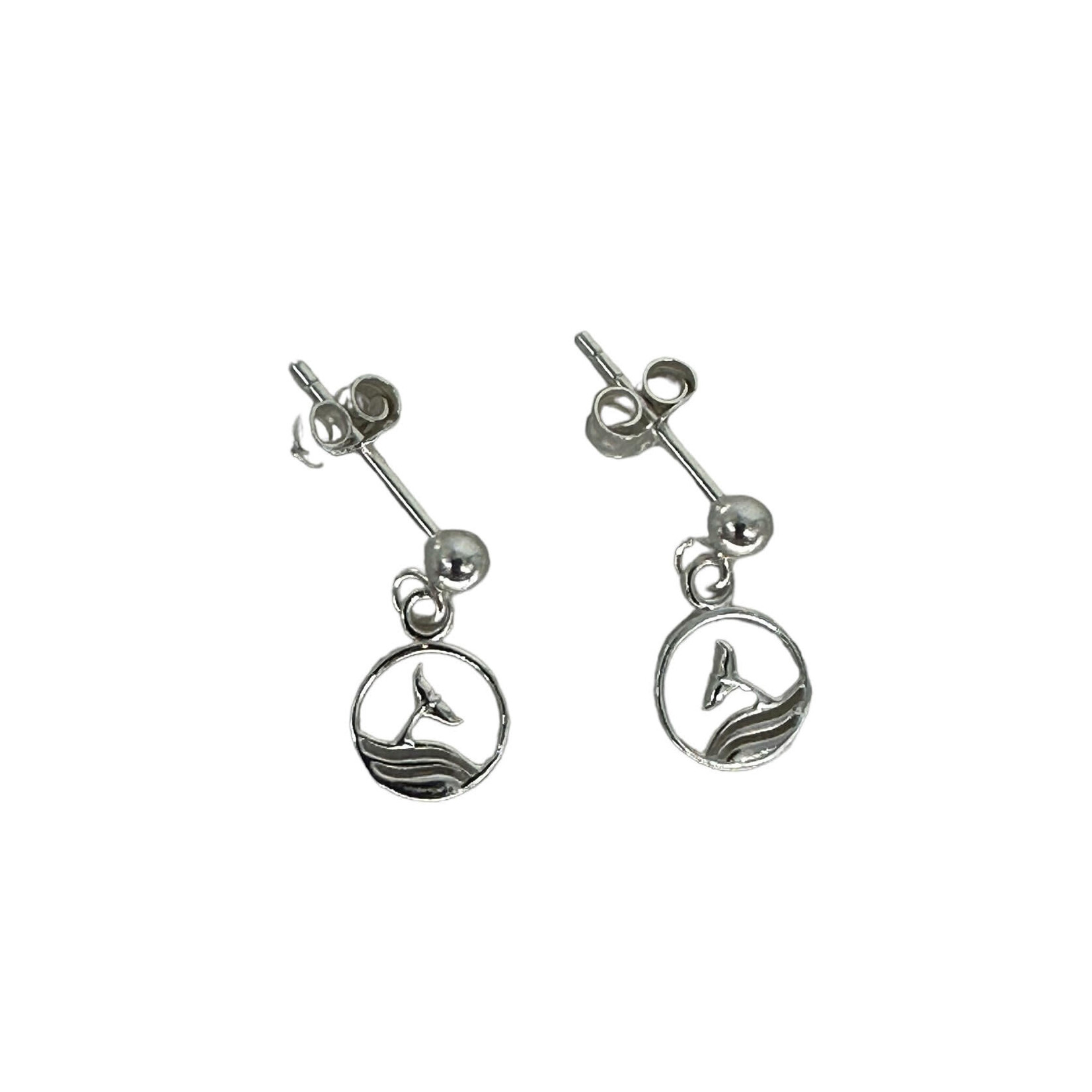 SE505 Sterling Silver Whale Tail Wave Earrings