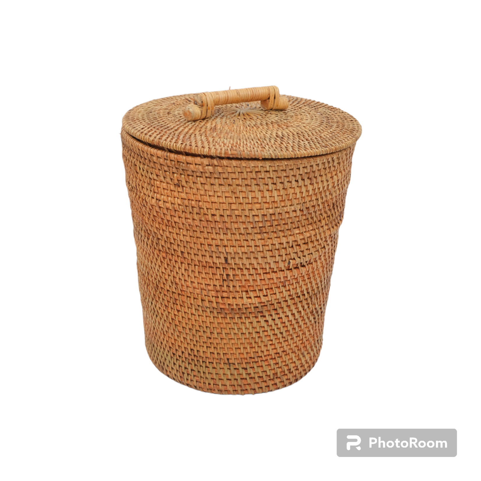 Hand Woven Rattan Bin With Lid Light Natural