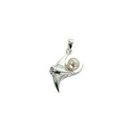 P427 Sterling Silver Manta Ray Pendant with Pearl
