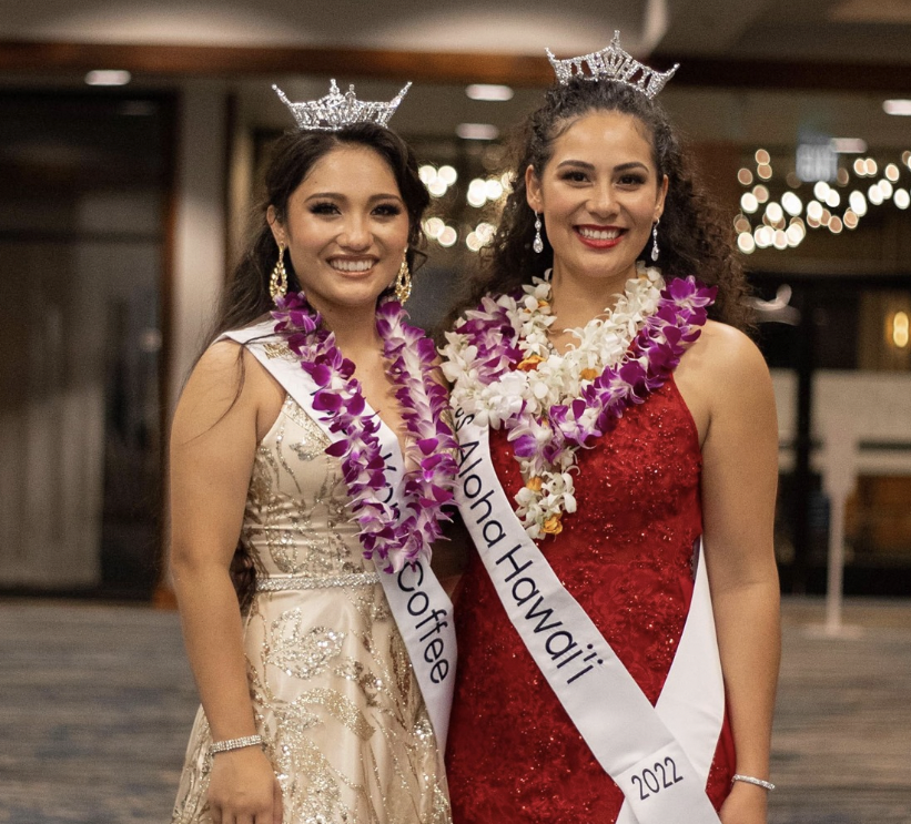 Lehua Jewelers Returns to the Miss Kona Coffee Scholarship Competition -  Awarding bracelets for Miss Kona Coffee and Miss Aloha Hawaiʻi 2022