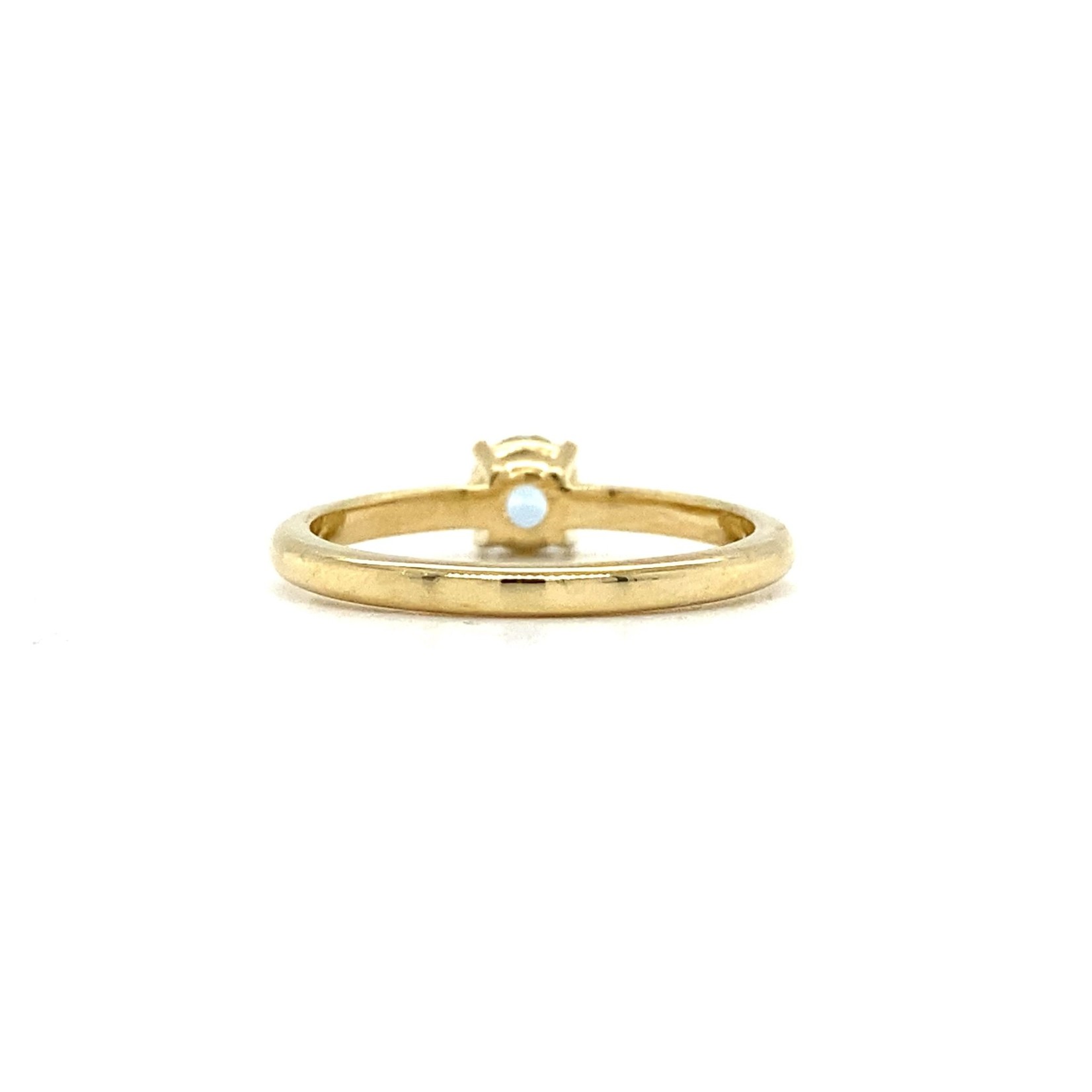 14k Yellow Gold 5mm Aqua Ring size 7