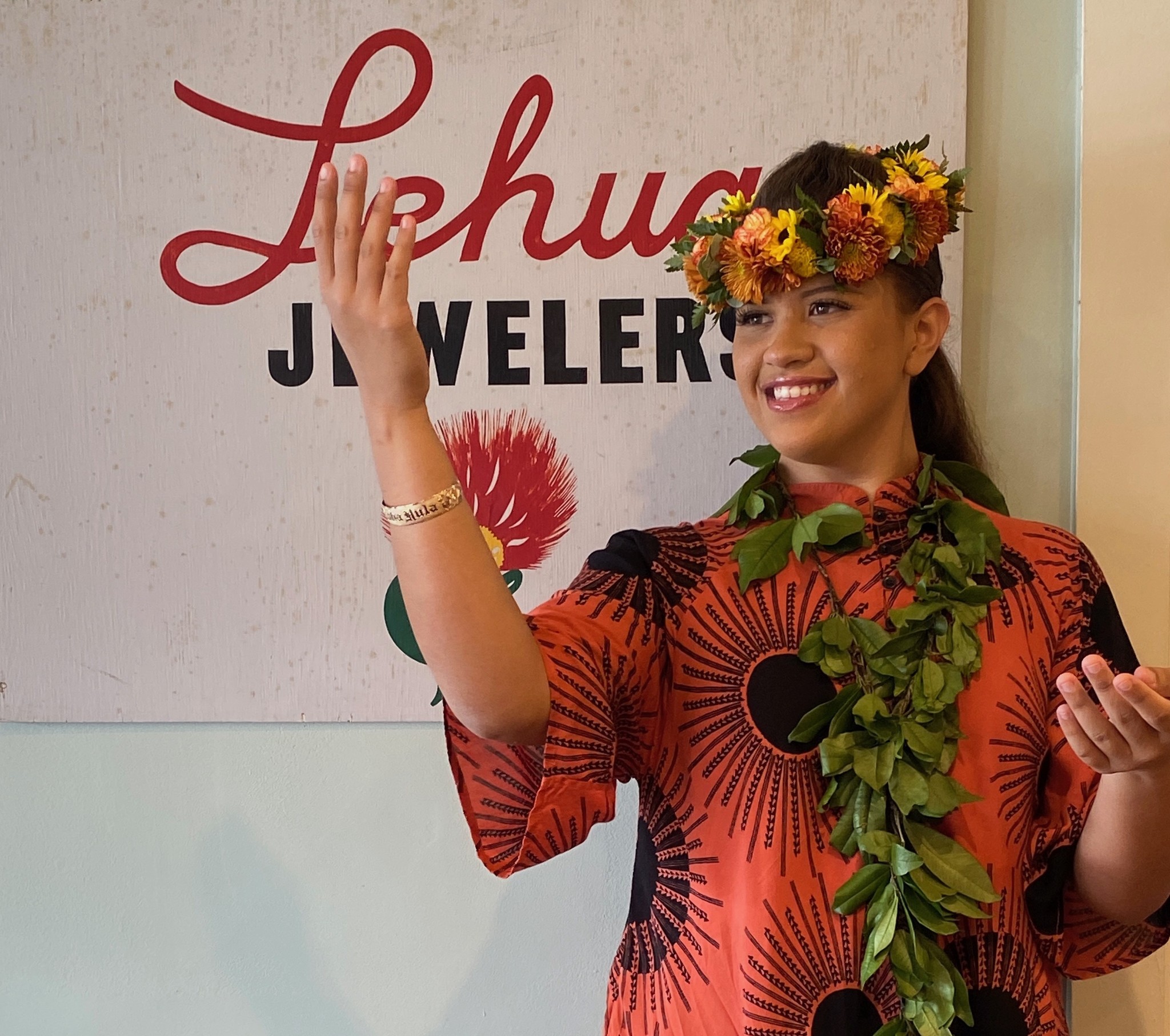 2022 Merrie Monarch Miss Aloha Hula awarded Hawaiian Heirloom bracelet