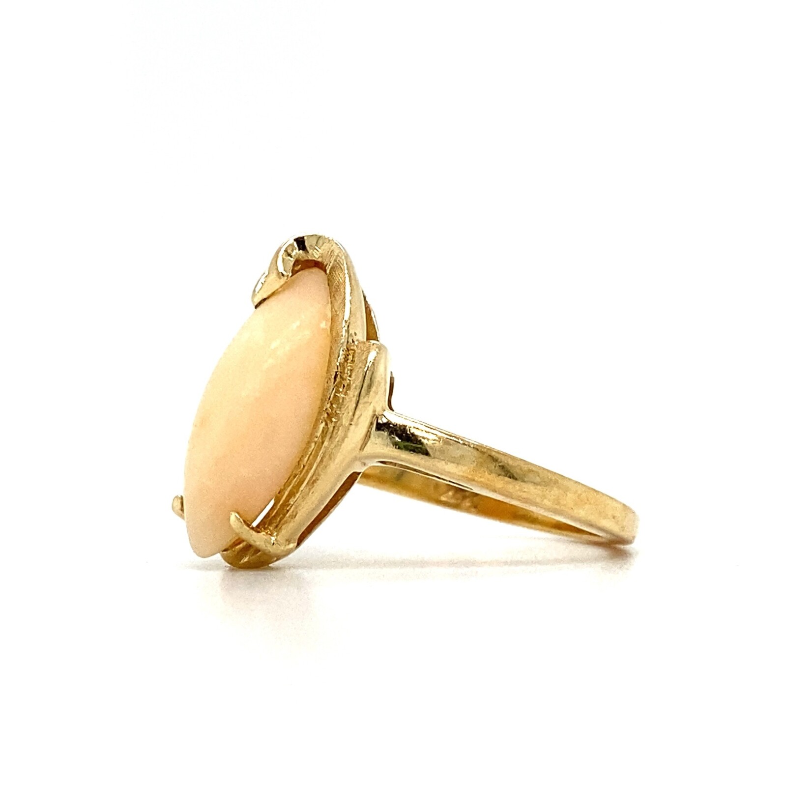 14K Yellow Gold Angel skin Coral ring sz6.25