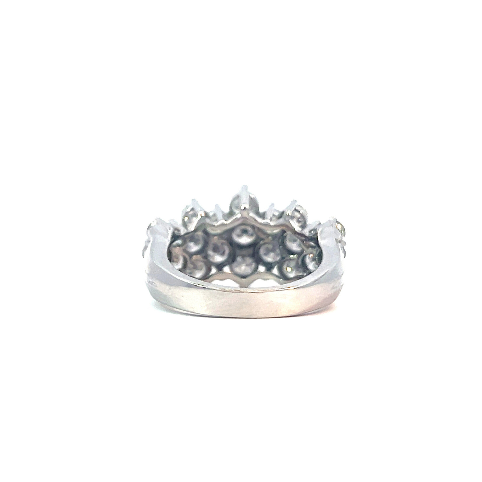 14K White Gold Diamond Cluster Ring D. 3.35 cttw sz7