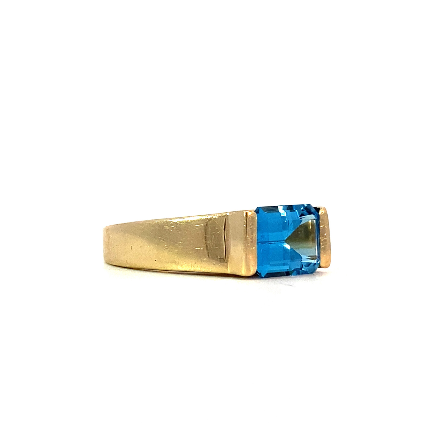 10K Yellow Gold 7x6mm Blue Topaz Ring sz5.75