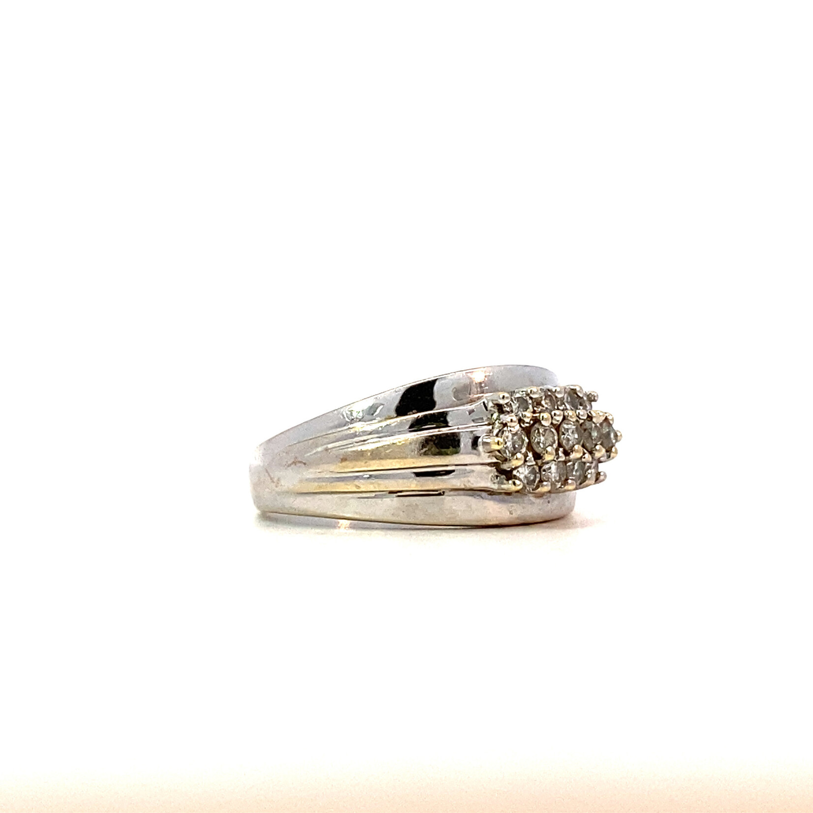 14K White Gold Diamond Ring D+/-.25cttw  size 6.5