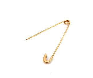 14k-yellow-gold-safety-pin.jpg 14k-yellow-gold-safety-pin.jpg