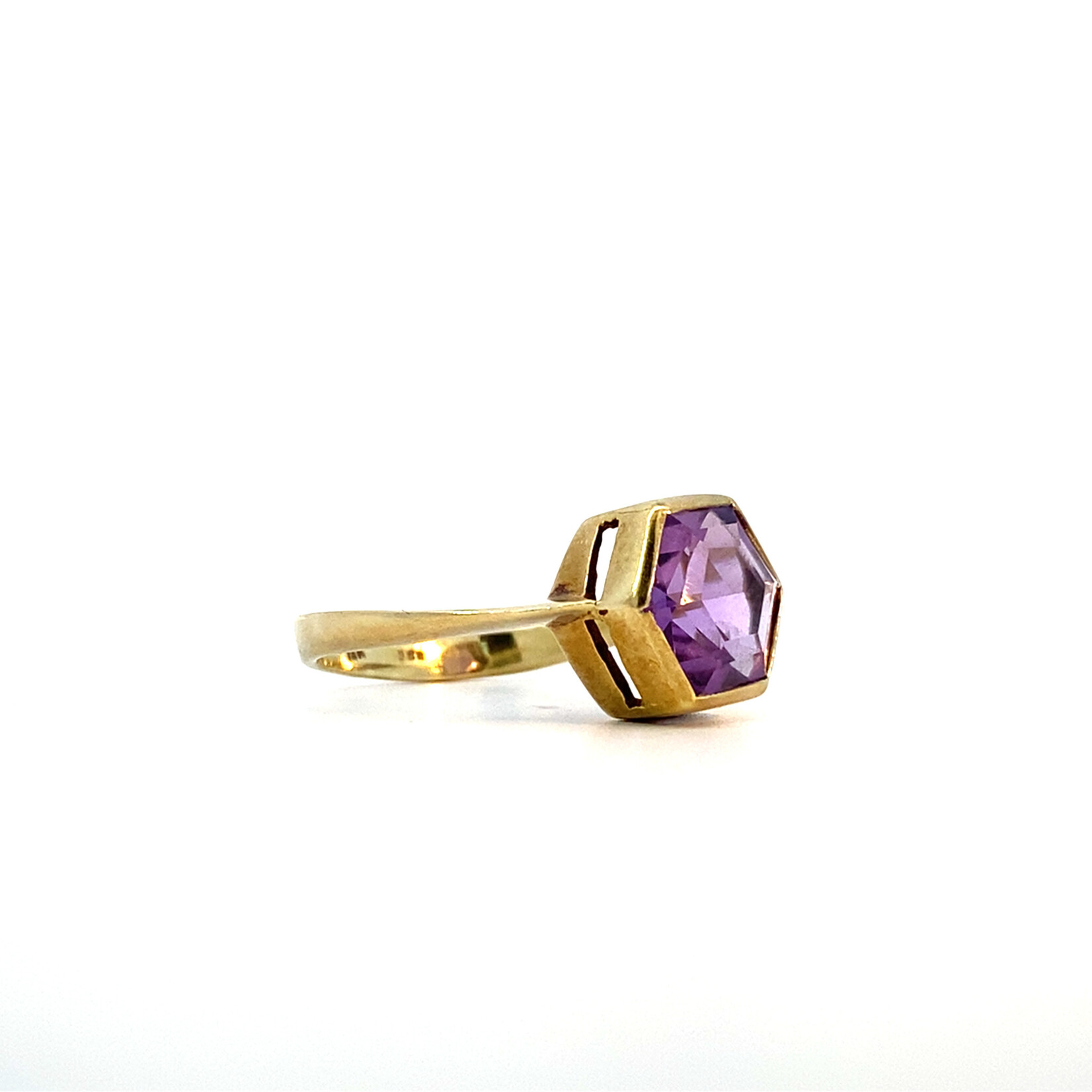 14K Yellow Gold Hex Amethyst Ring size 9