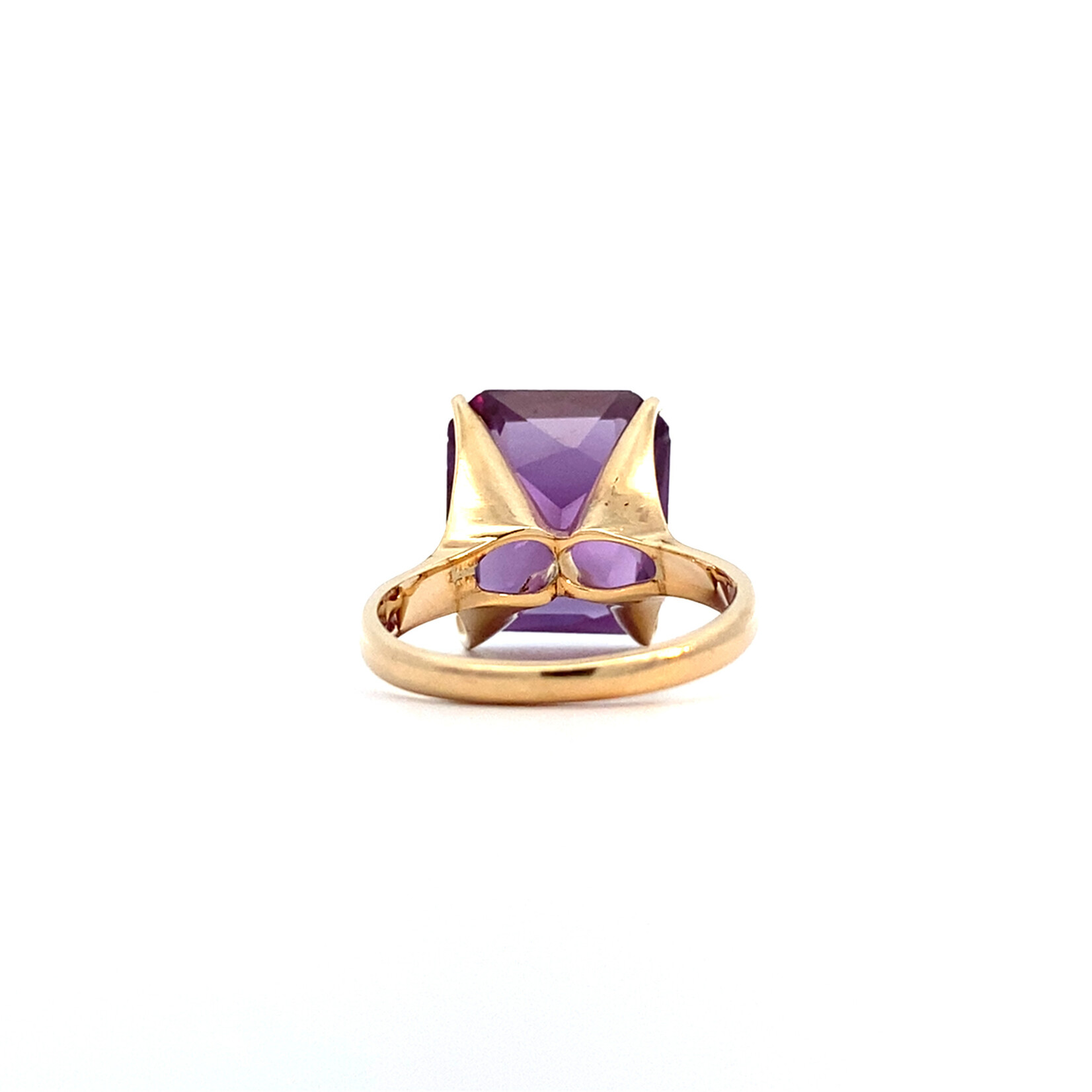 14K Yellow Gold Lab Grown Alexandrite Ring size 6