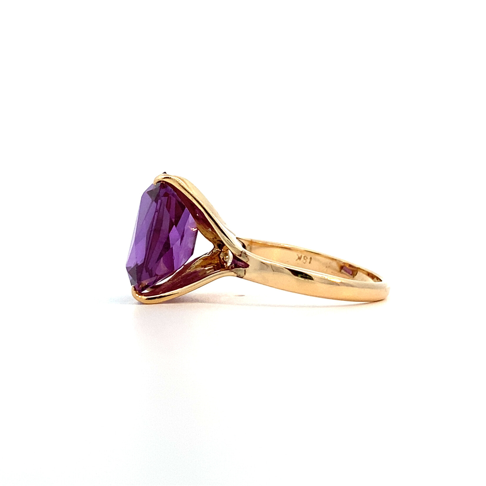14K Yellow Gold Lab Grown Alexandrite Ring size 6