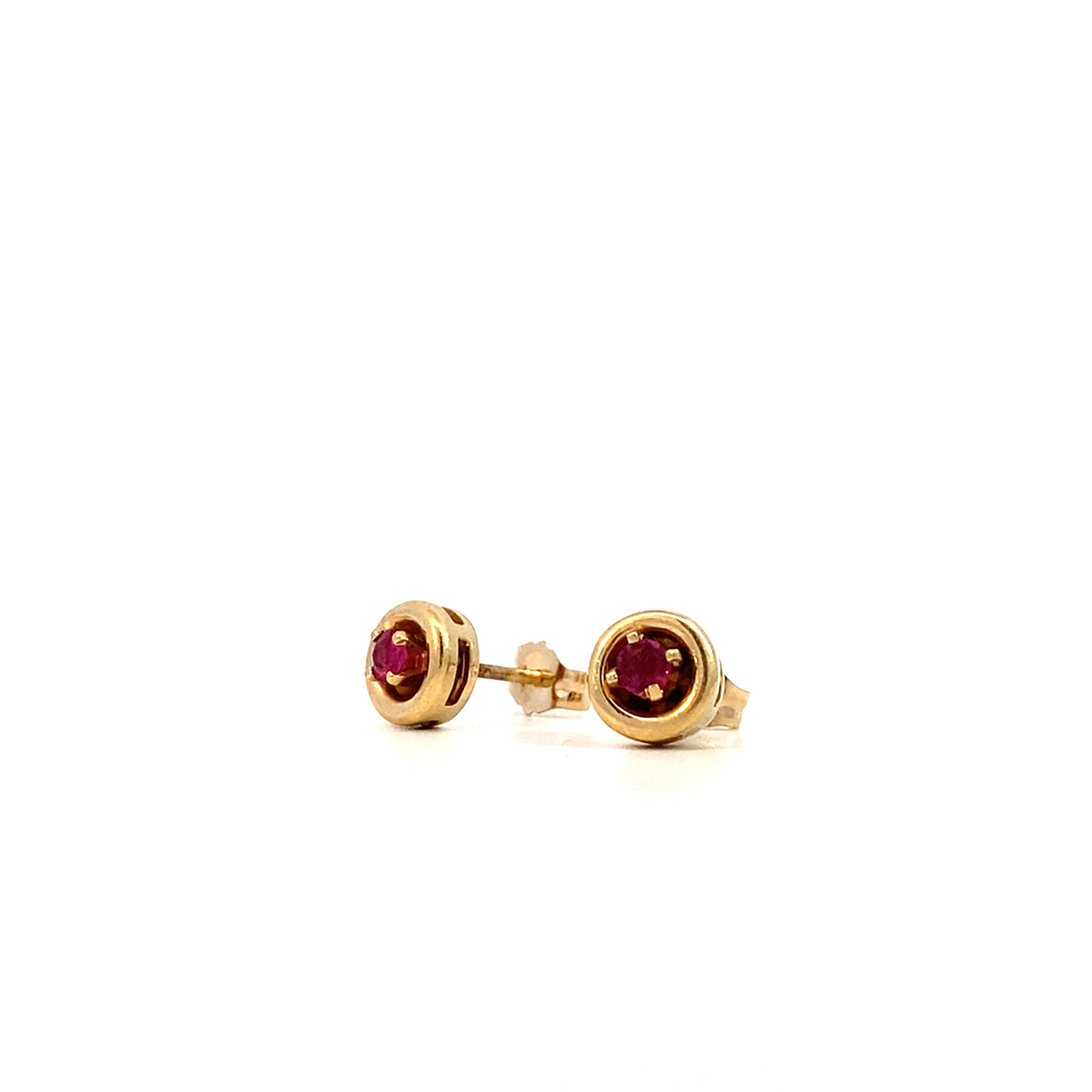 14K Yellow Gold Red Stone Studs