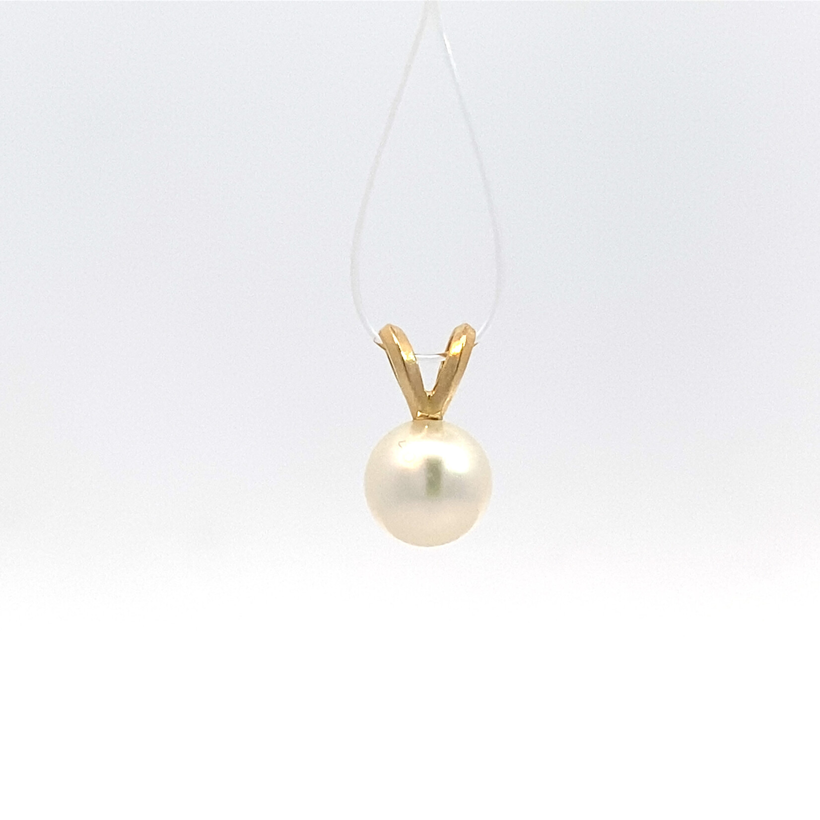 14K Yellow Gold 7mm Akoya Pearl Pendant