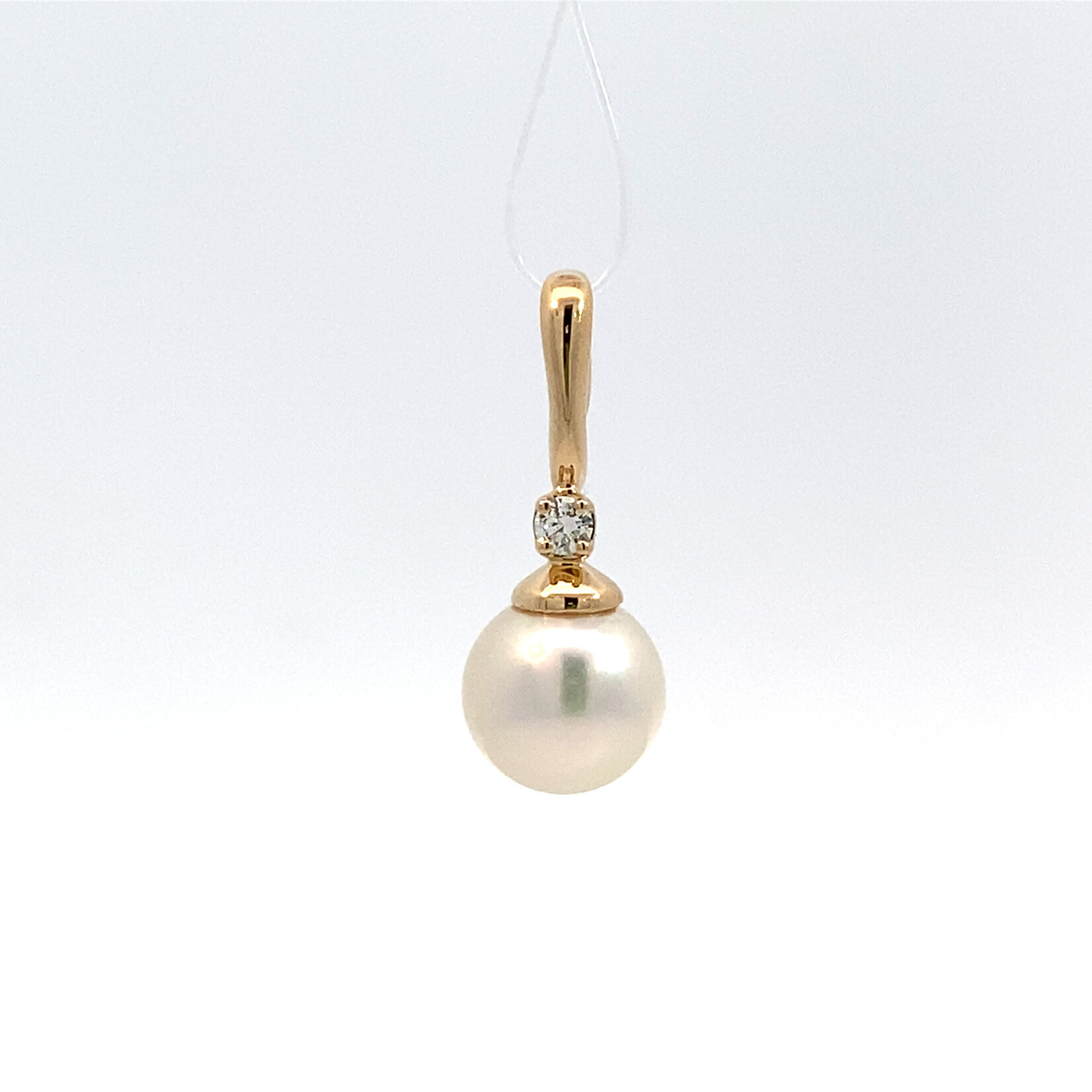 14K Yellow Gold 8mm Akoya with Diamond Accent Pendant D.04ctw VS