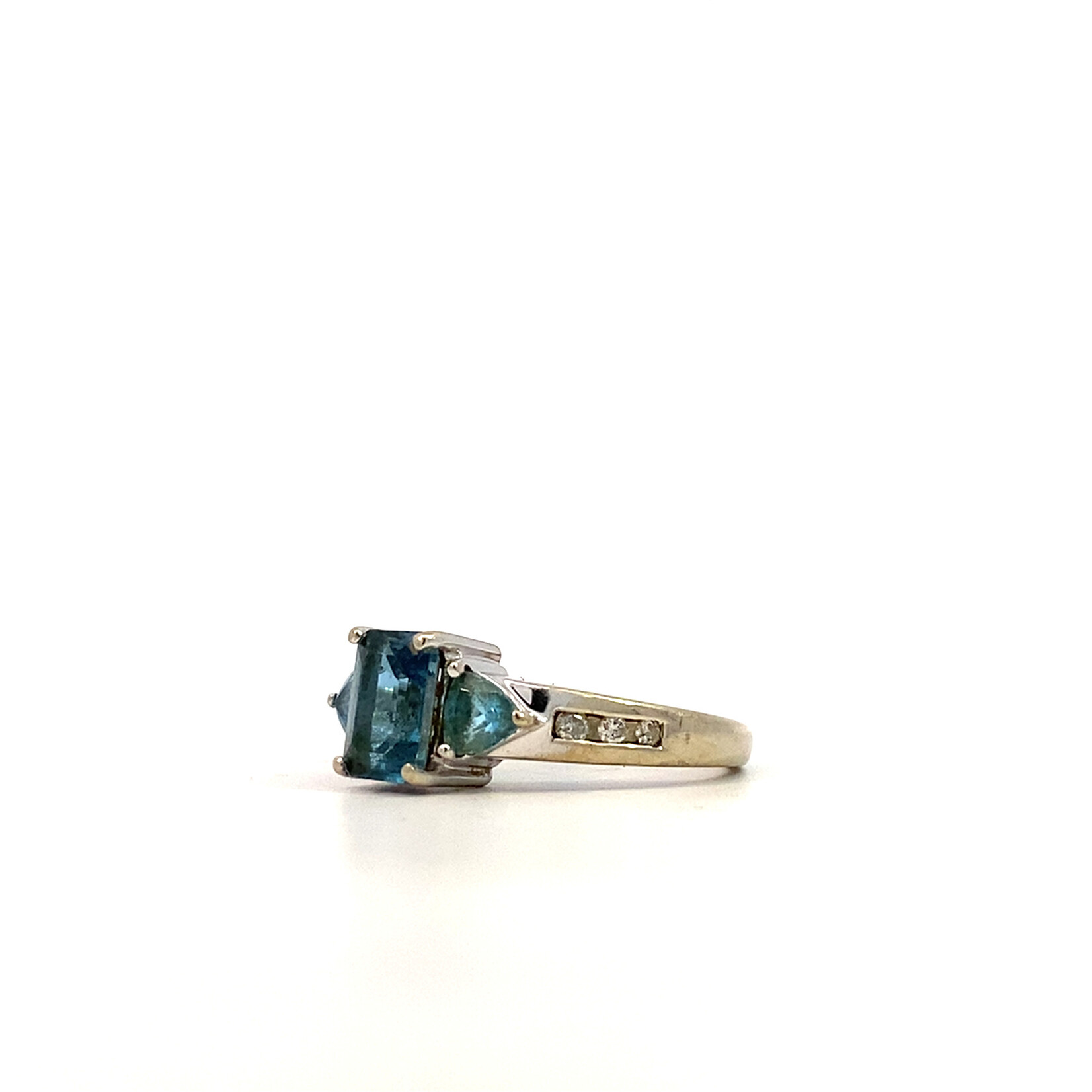 10K White Gold Aqua ring sz5.25