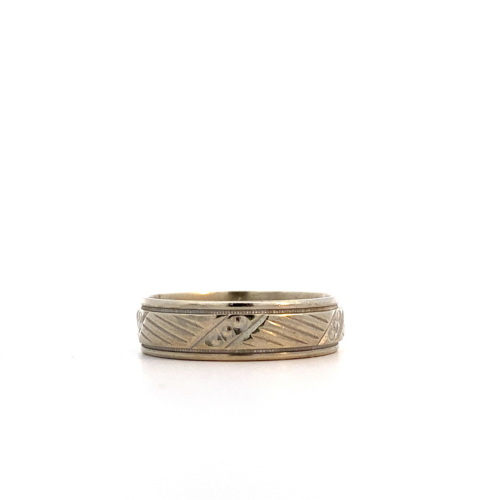 14K White Gold 6mm Engraved ring size 10